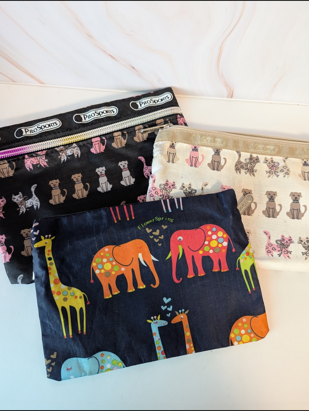 Set Of Three Travel Animal Theme Zip Pouches, LeSportsac, ProSports - Picture 9 of 11